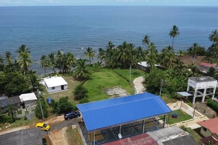Land for sale in Colón, Punta Grande