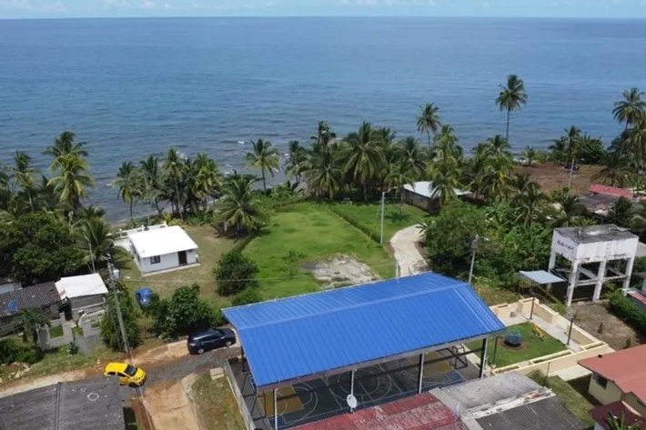 Land for sale in Colón, Punta Grande
