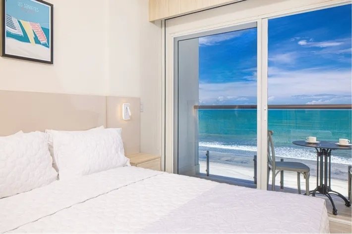 Venta de apartamentos amoblados en Surfside Hotel, Playa Caracol