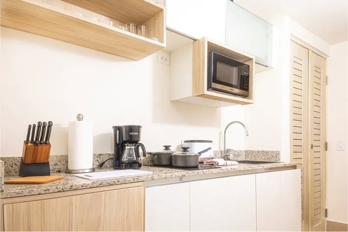 Venta de apartamentos amoblados en Surfside Hotel, Playa Caracol
