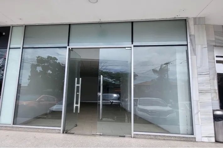 Alquiler de locales en Plaza Smartfit, Versalles, Avenida Costanera