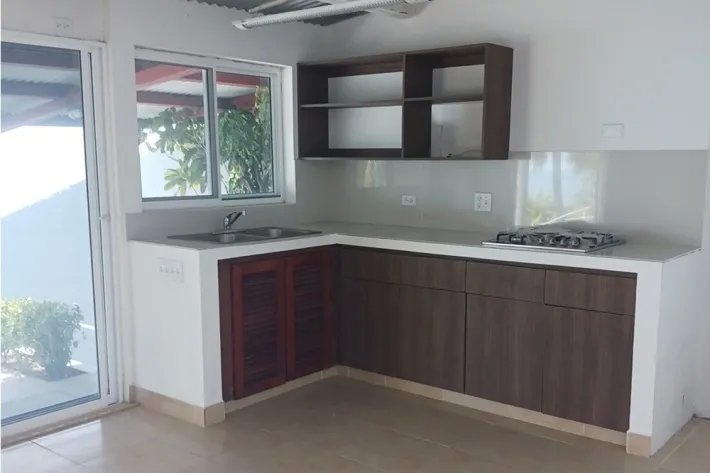 Venta de casa frente al mar en Playa Corona, San Carlos