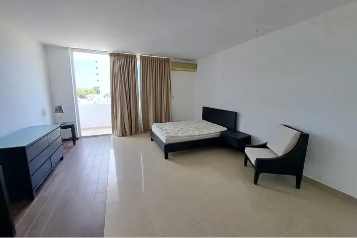 Repossessed apartment for sale in PH Town Center, Playa Blanca