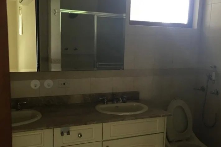 Empty house for sale in Residencial Camino de Cruces, Clayton, Panama