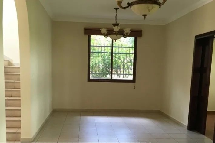 Empty house for sale in Residencial Camino de Cruces, Clayton, Panama