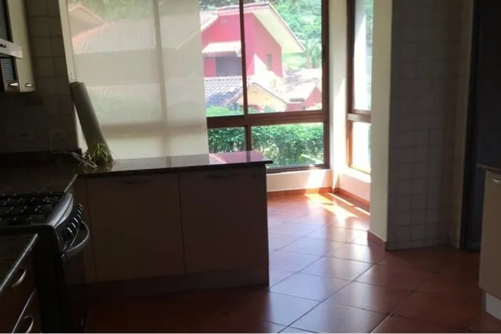Empty house for rent in Residencial Camino de Cruces, Clayton, Panama.