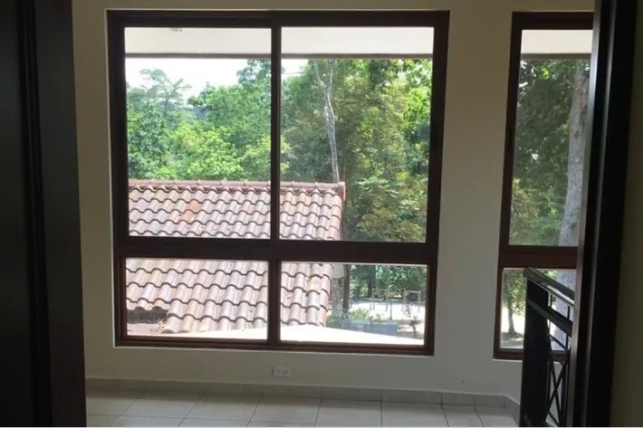 Empty house for rent in Residencial Camino de Cruces, Clayton, Panama.