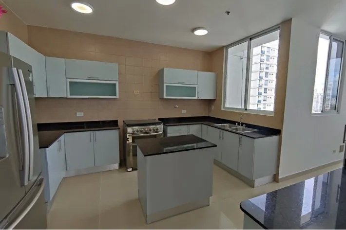 Se vende apartamento amoblado en San Francisco, Panamá