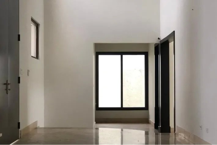 Empty house for sale in Paseo del Parque, Costa del Este, Panama