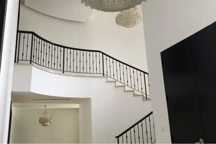 Venta de casa vacía en Paseo del Parque, Costa del Este, Panamá