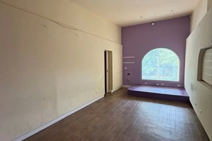 Alquiler de local comercial para salón de belleza en San Francisco, Pa...