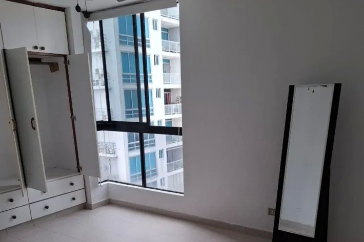 Venta de apartamento con linea blanca en PH Condado Plaza, El Cangrejo, Panamá