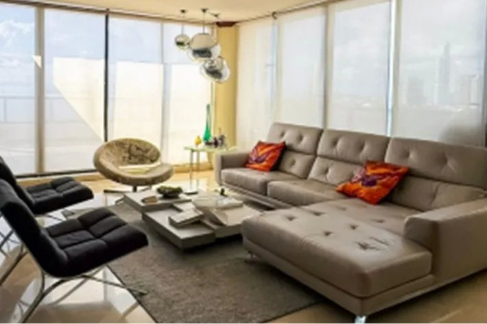 Venta de apartamento con linea blanca en PH Condesa del Mar, Avenida Balboa