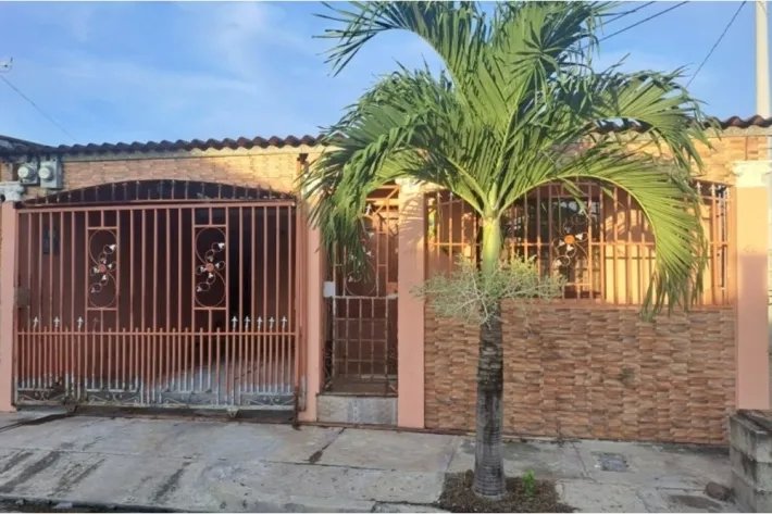 Venta de casa en La Siesta de Tocumen, Panamá