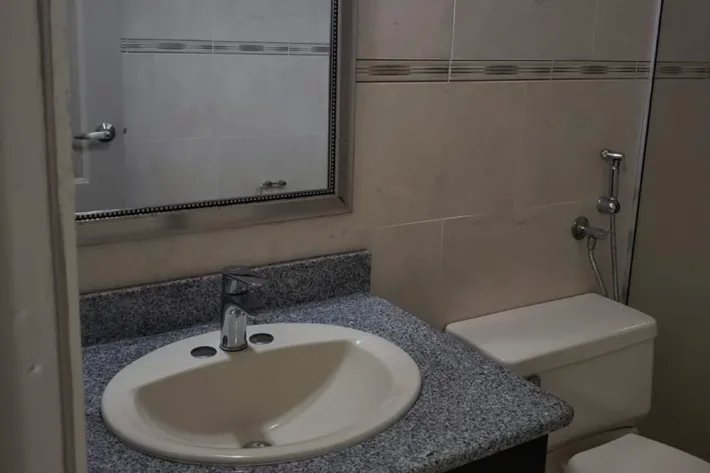 Empty house for sale in Villa Alta, Brisas del Golf, Panama