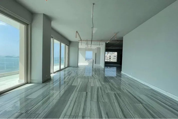 Penthouse for sale in The Towers, Punta Paitilla