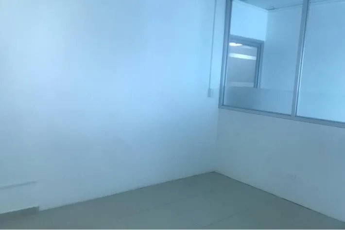 Empty office for rent in Torre Global Bank, Calle 50, Panama
