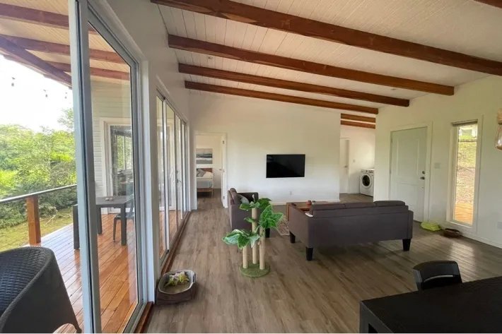Casa amoblada en venta en Bocas del Toro