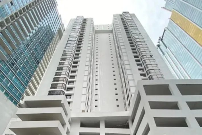 Alquiler de apartamento amoblado en Avenida Balboa, Panamá