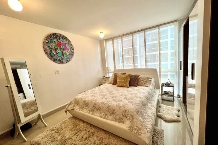 Apartamento en Venta en PH Pijao, Costa del Este. Amoblado Moderno