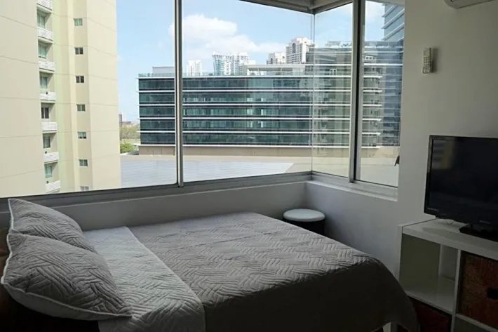 Apartamento en Venta en PH Pijao, Costa del Este. Amoblado Moderno