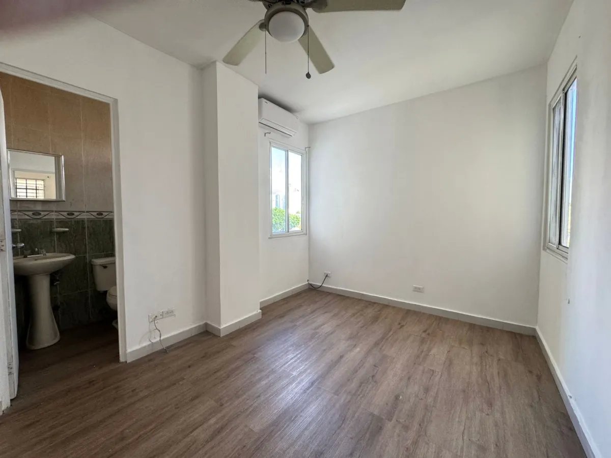 Apartment For Sale in San Francisco, PH Capri, calle 69 E