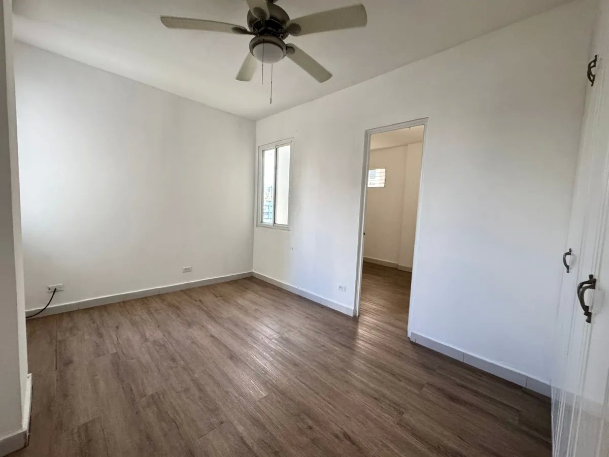 Apartment For Sale in San Francisco, PH Capri, calle 69 E