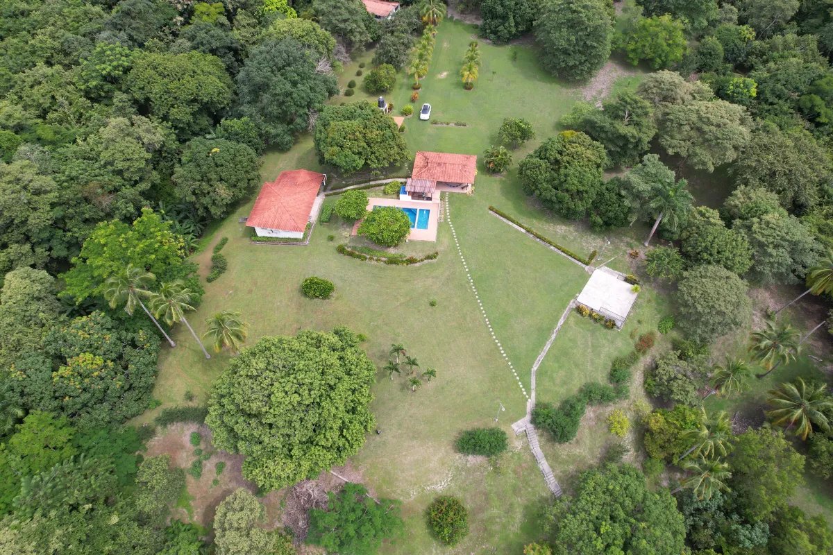 Se vende casa frente al mar en Seacliff, Coclé
