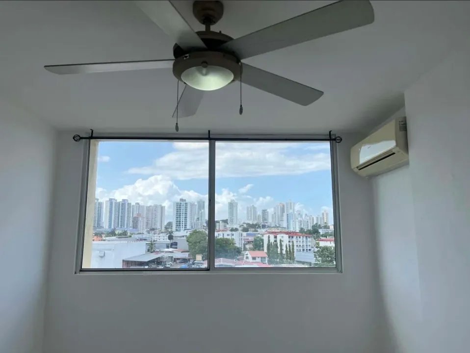 Alquiler de Apartamento en Parque Lefevre
