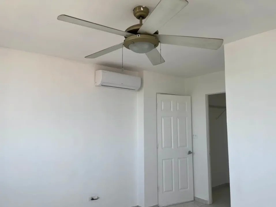 Alquiler de Apartamento en Parque Lefevre