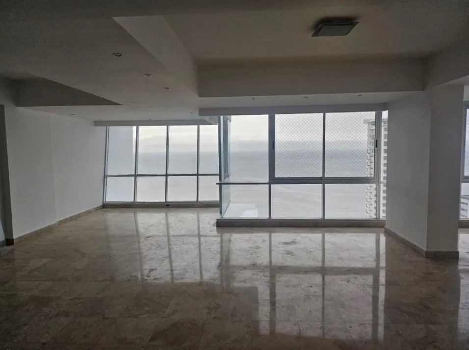 Apartment For Sale in Costa del Este