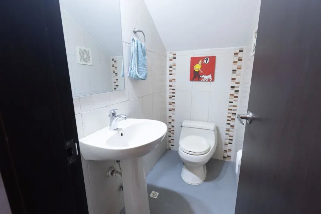 House For Sale in Costa Sur
