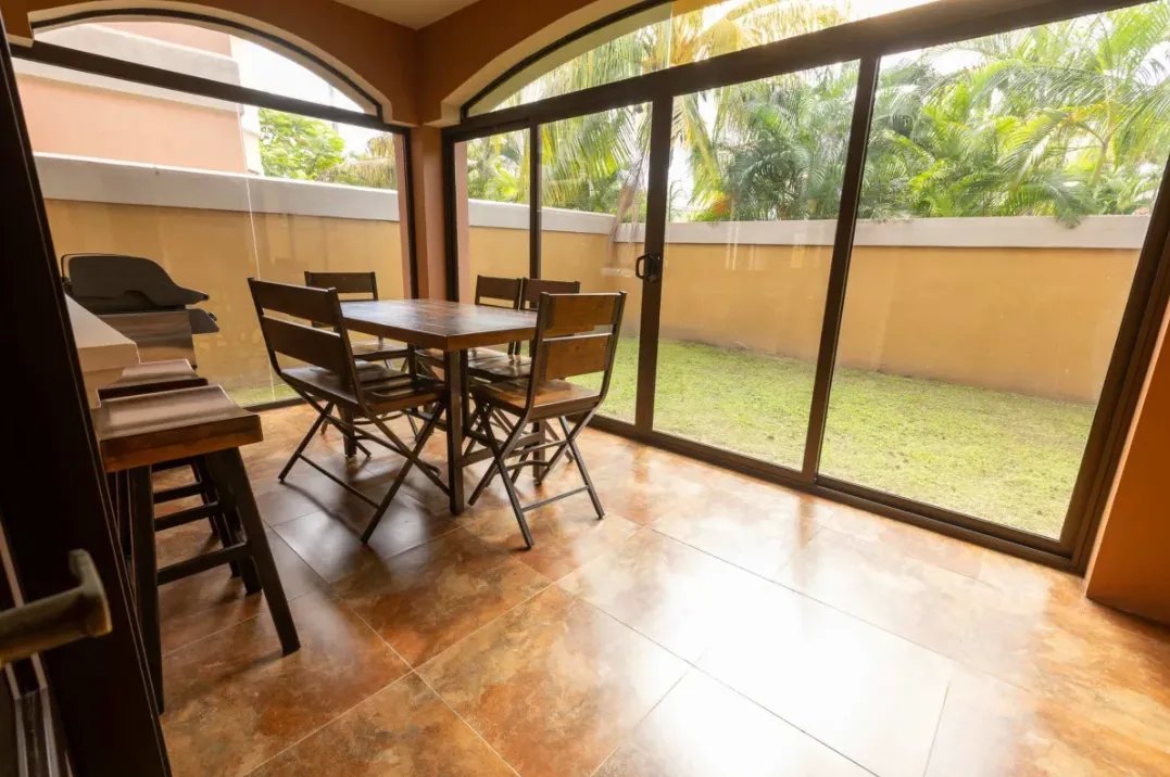 House For Sale in Costa Sur