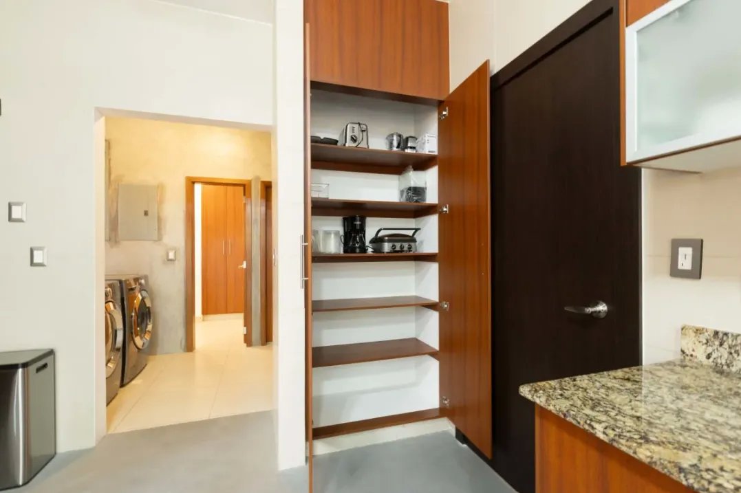 House For Sale in Costa Sur