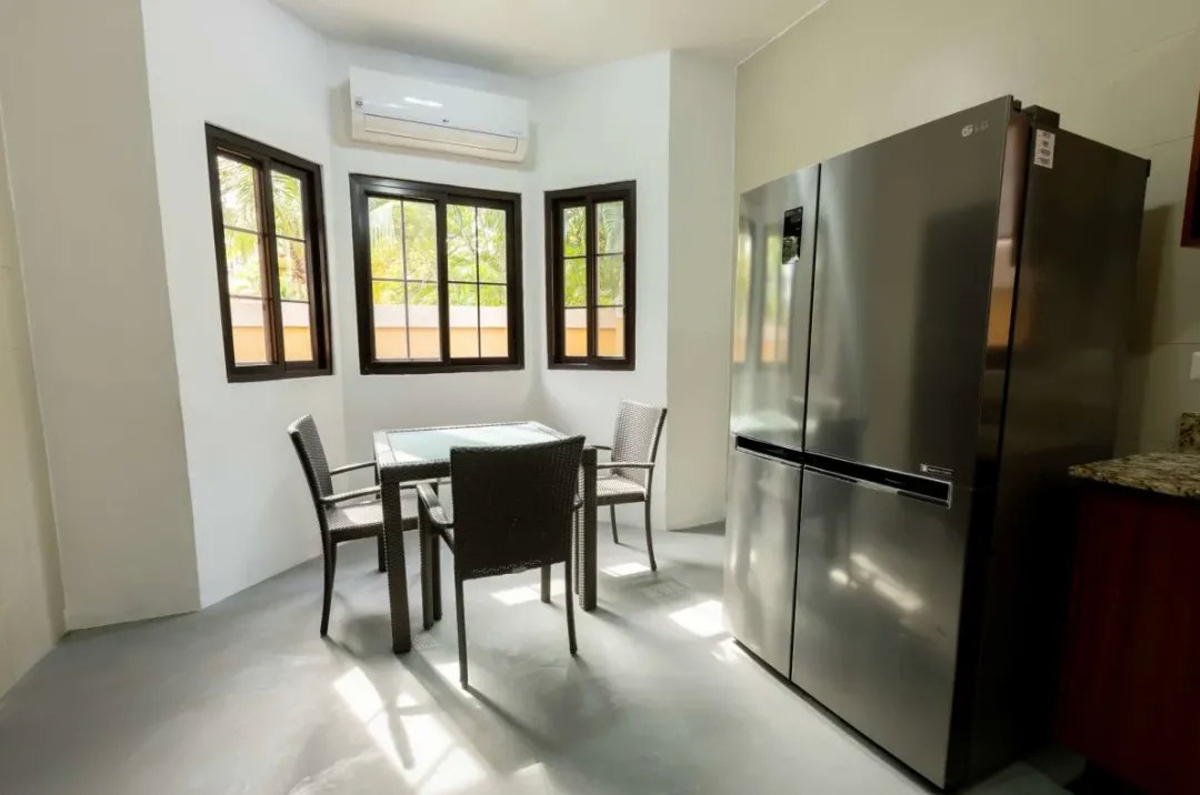 House For Sale in Costa Sur