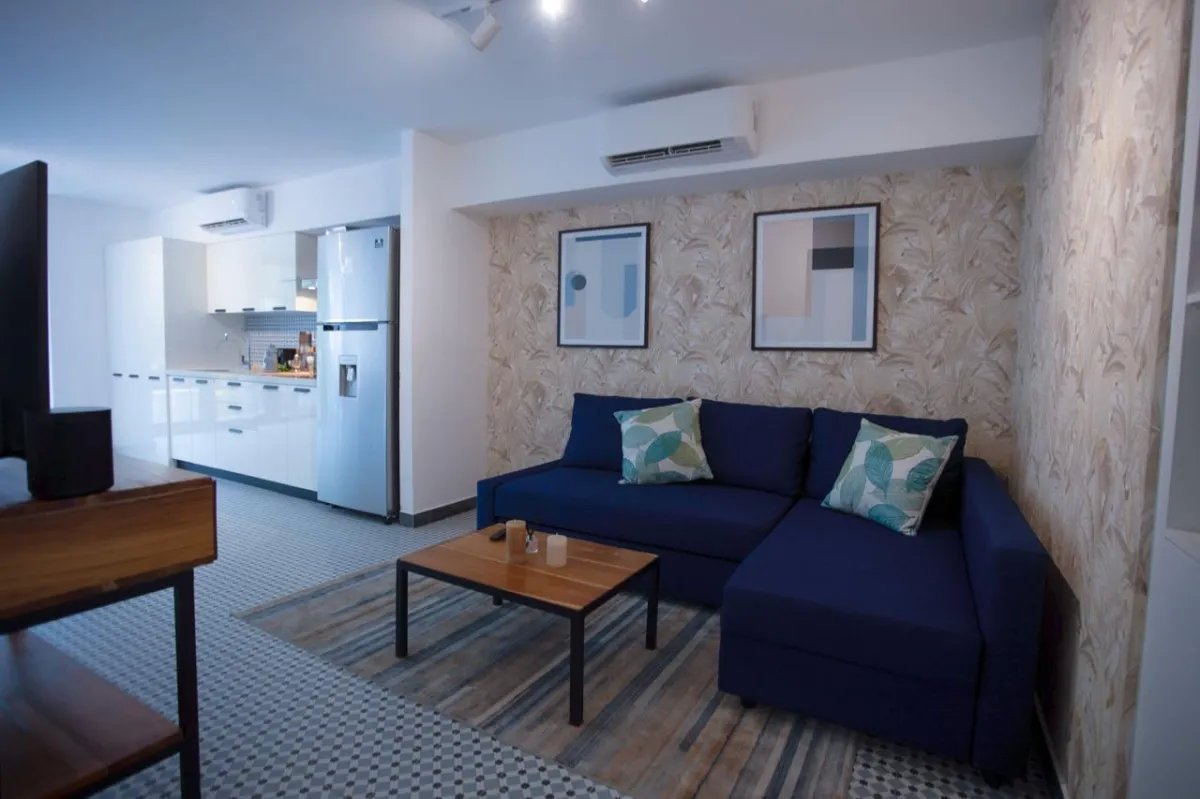 Apartment For Sale in Casco Antiguo