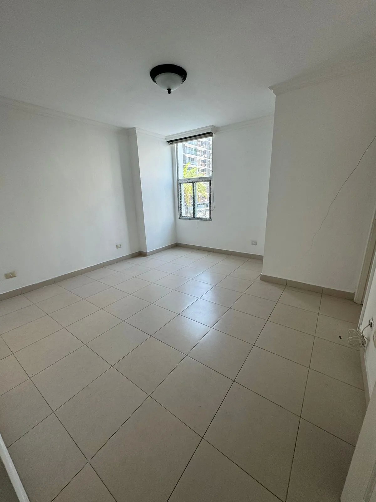 Apartment For Sale in San Francisco