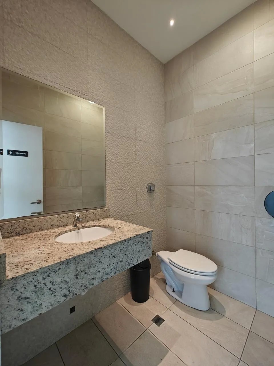 Office For Rent in Bella vista