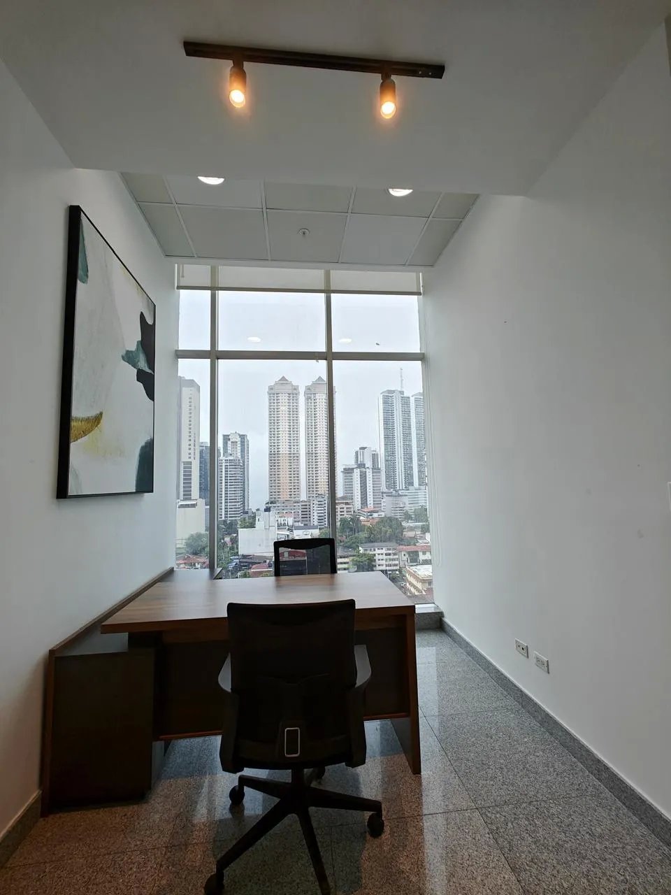 Office For Rent in Bella vista