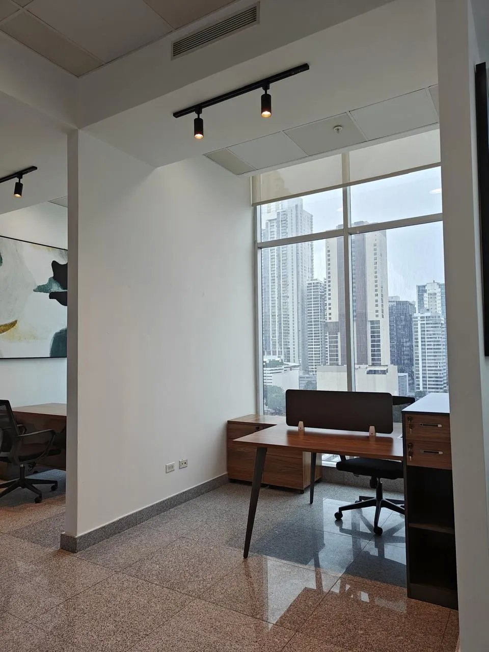 Office For Rent in Bella vista