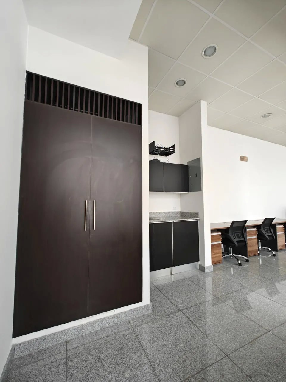 Office For Rent in Bella vista