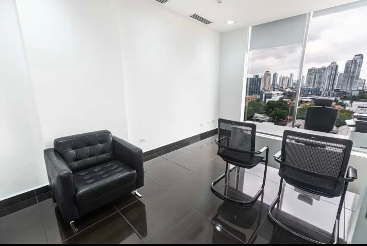 Venta de oficina amoblada en Obarrio, Panamá