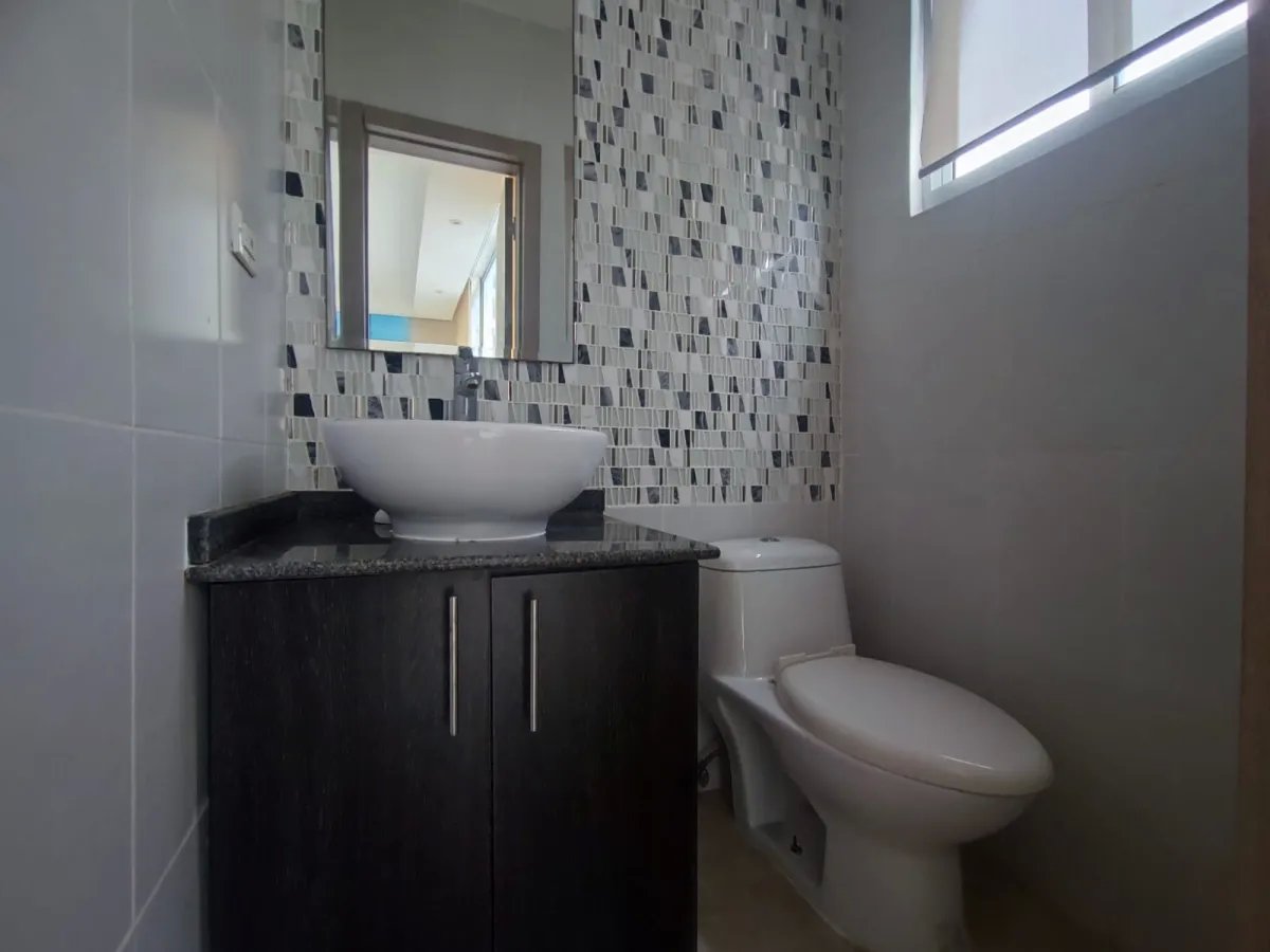 Apartment For Sale in San Francisco