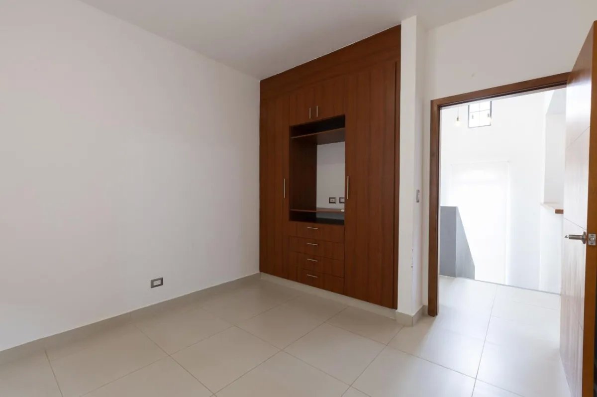 Venta de casa amoblada en Residencial el Doral, Costa Sur, Panamá