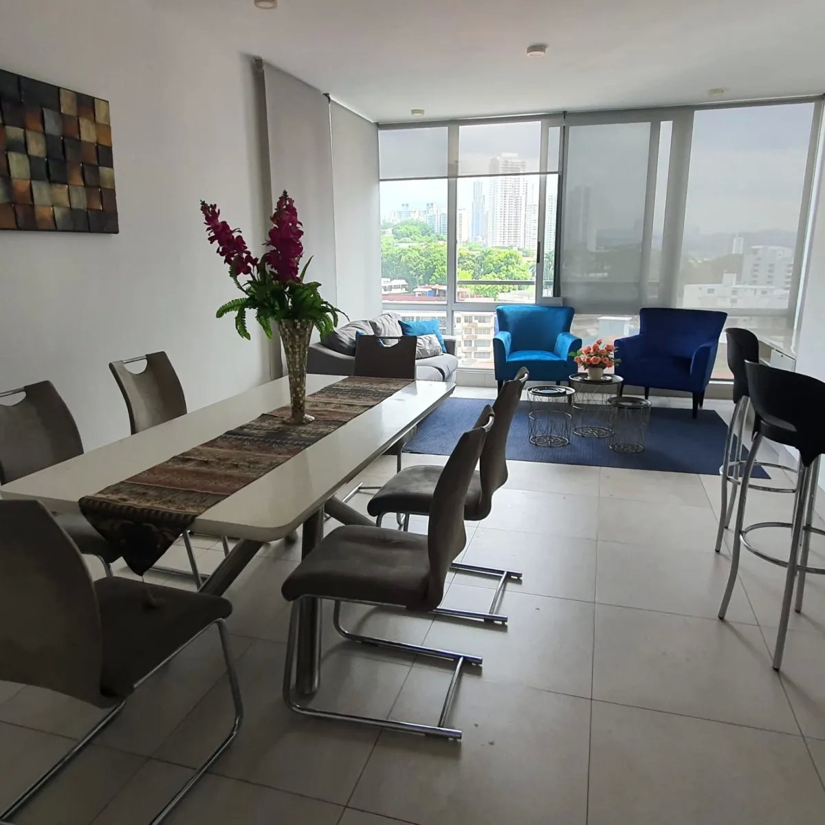 Alquiler de Apartamento Amoblado en EL Cangrejo
