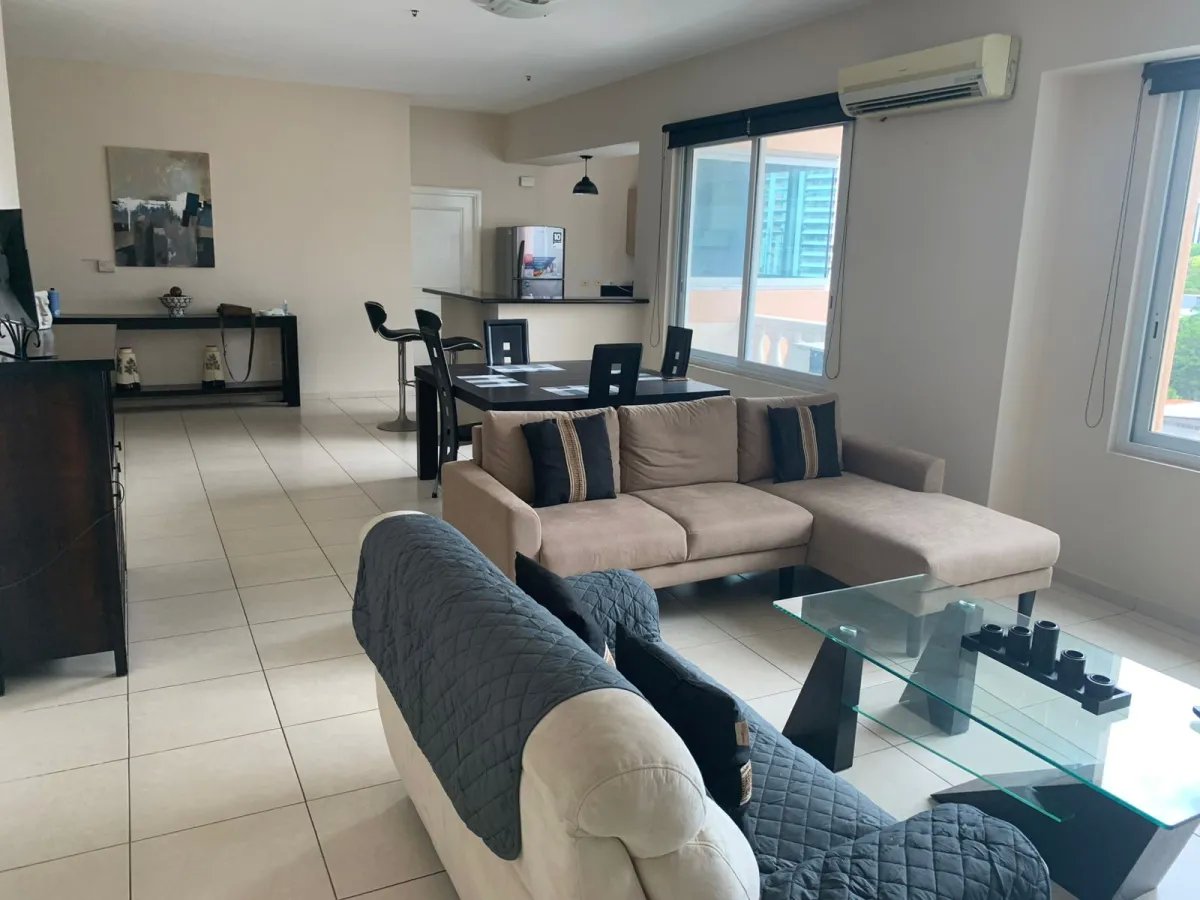 Venta de apartamento amoblado en PH Vista del Mar, Av. Balboa, Panamá