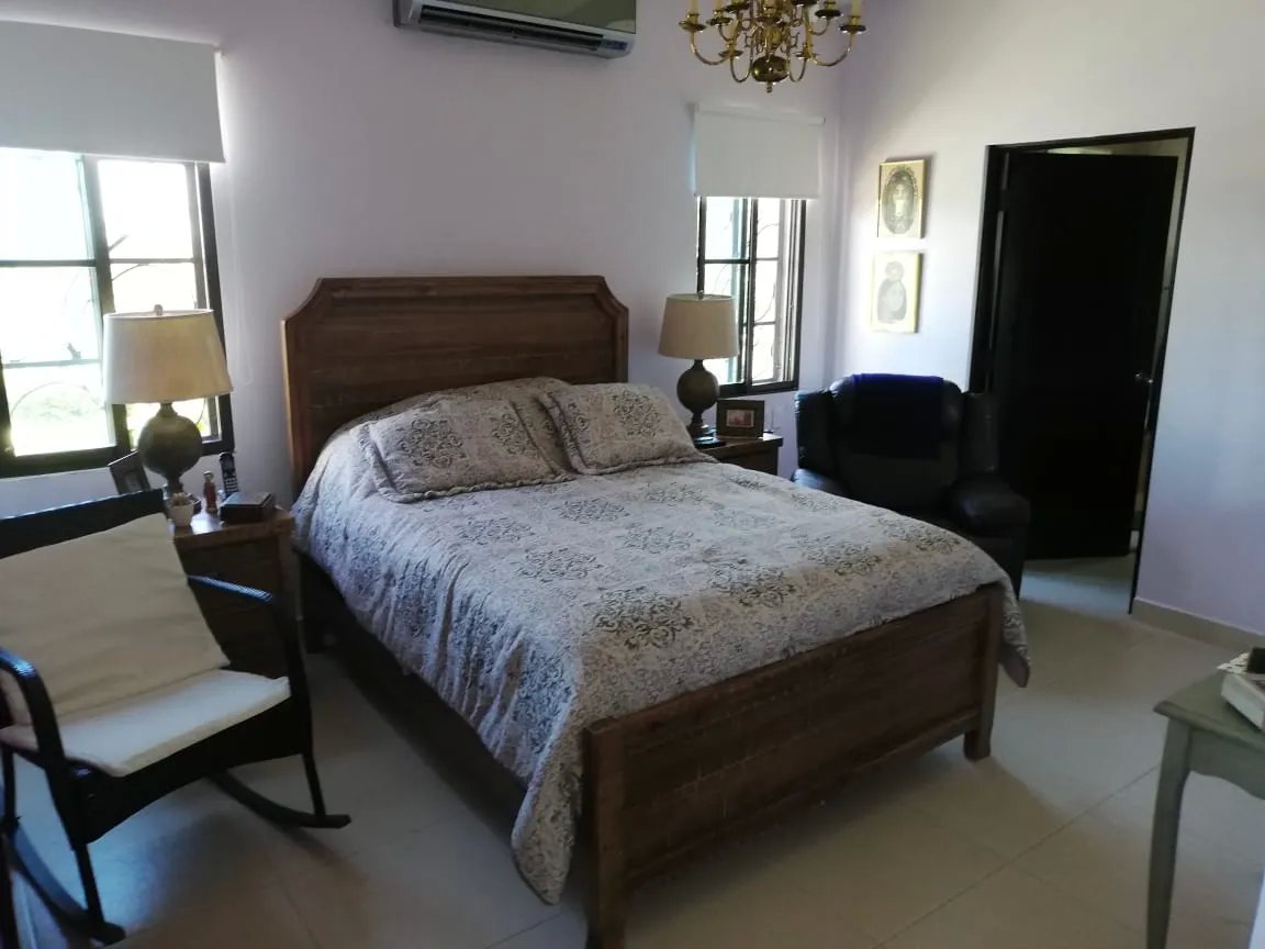 Single Family Attached For Sale in San Carlos