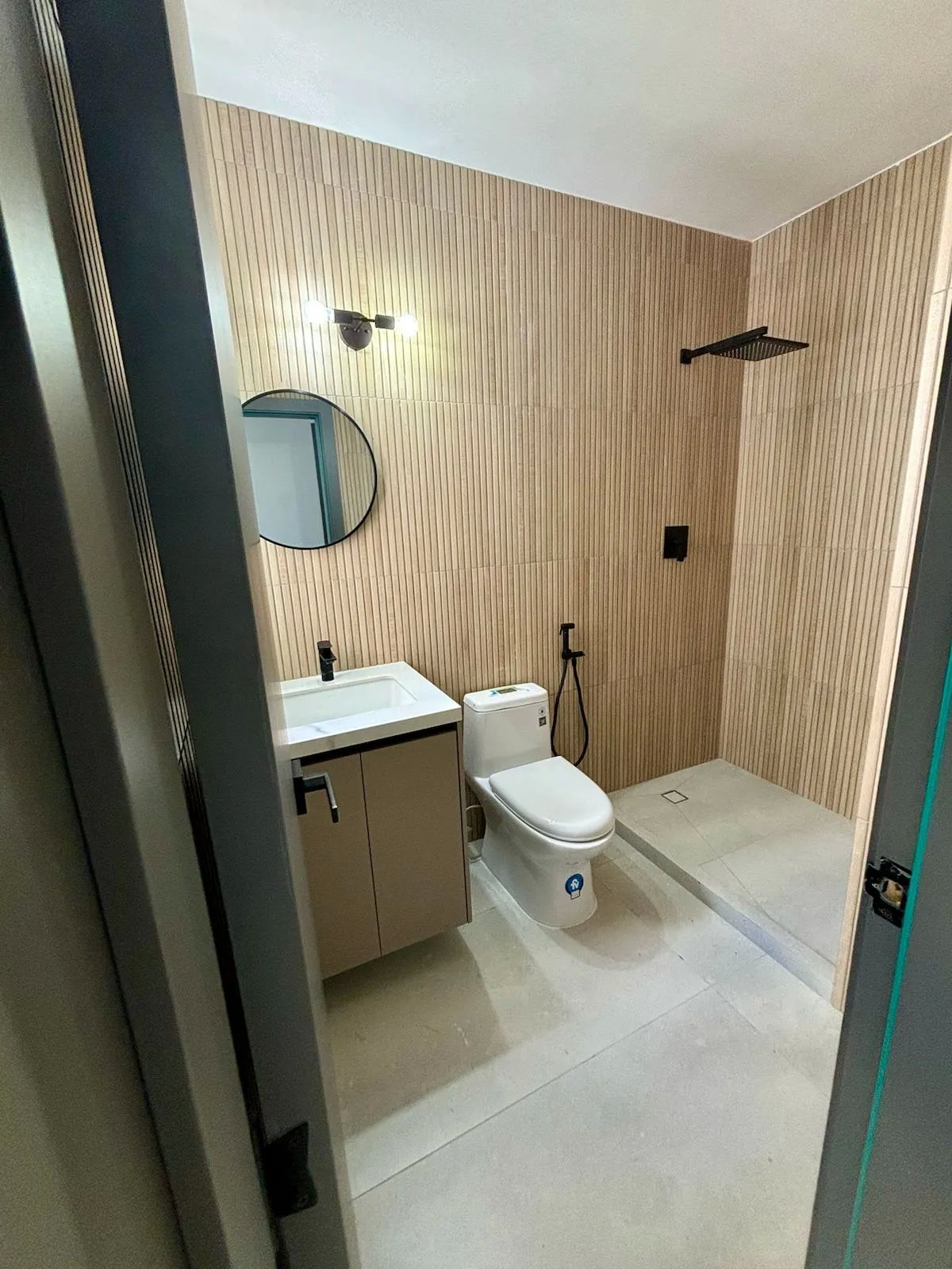 Venta de apartamento completamente remodelado en San Francisco, Panamá