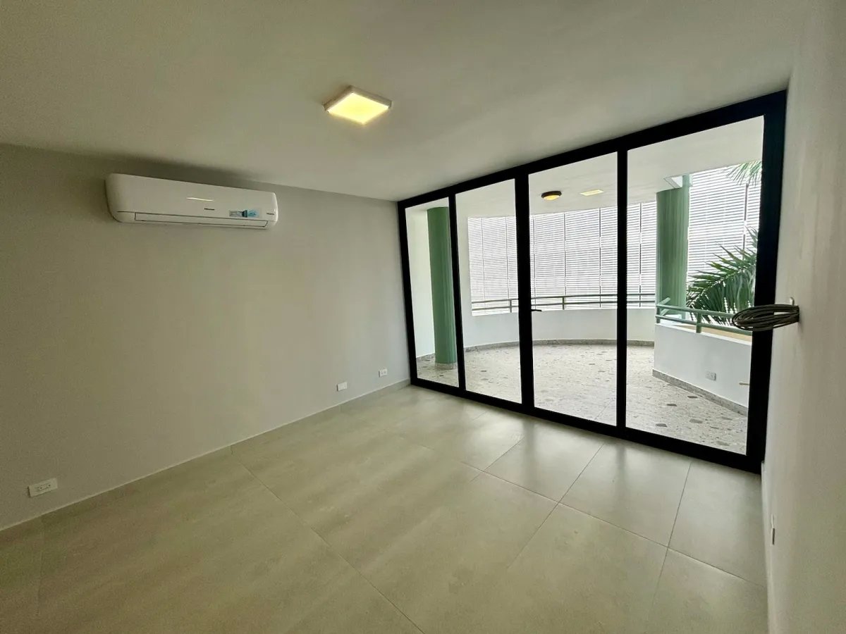 Venta de apartamento completamente remodelado en San Francisco, Panamá