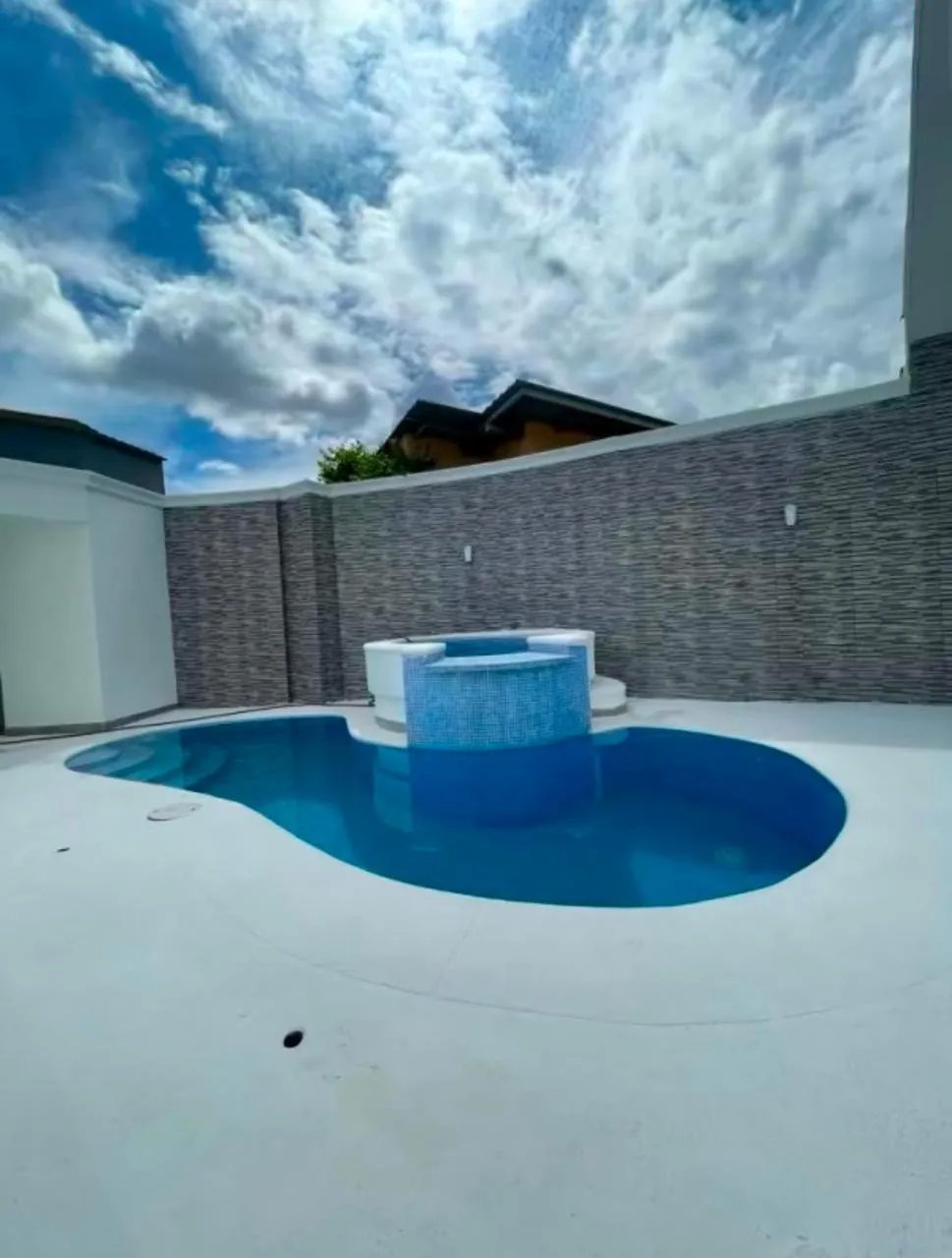 Single Family Attached For Rent in Altos de Panamá